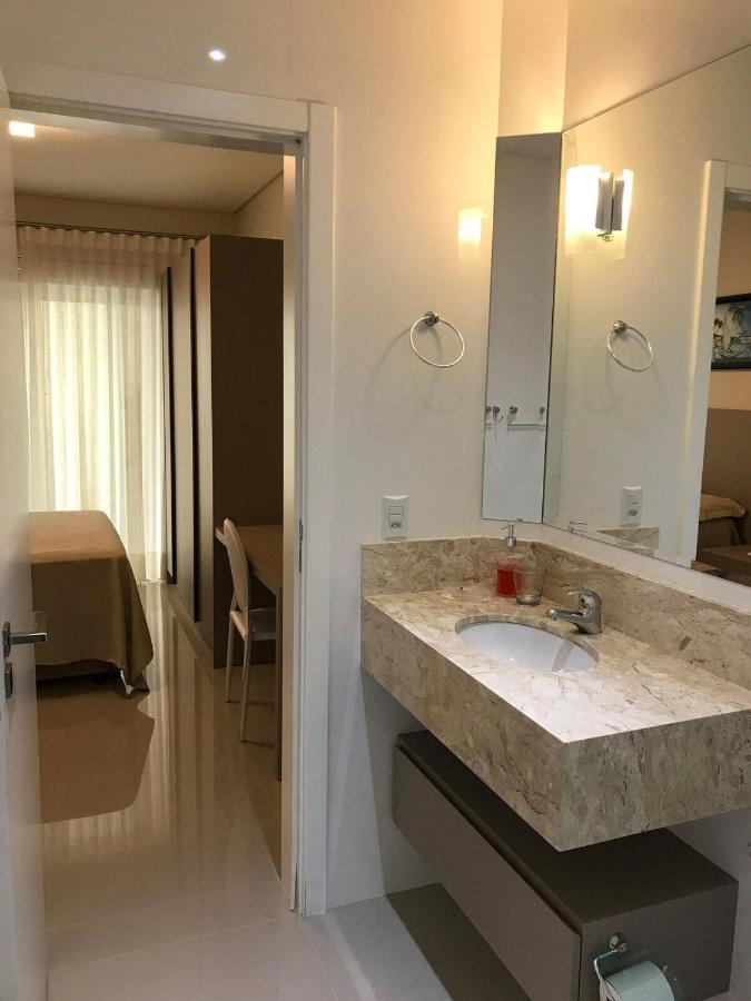 Ansnegocios Lindo Apto Praia Mariscal Casagrande- Ac Apartment บอมบินญัส ภายนอก รูปภาพ