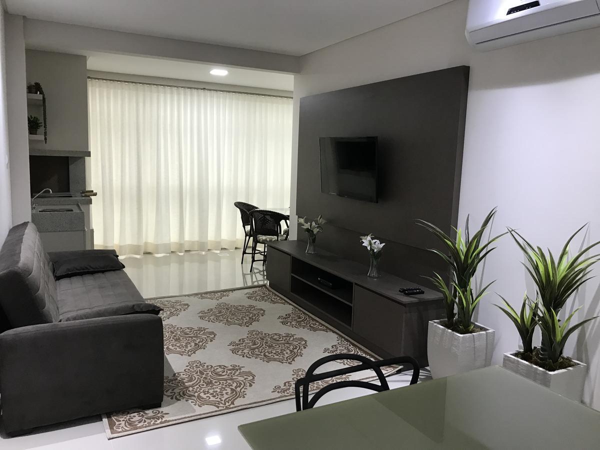 Ansnegocios Lindo Apto Praia Mariscal Casagrande- Ac Apartment บอมบินญัส ภายนอก รูปภาพ